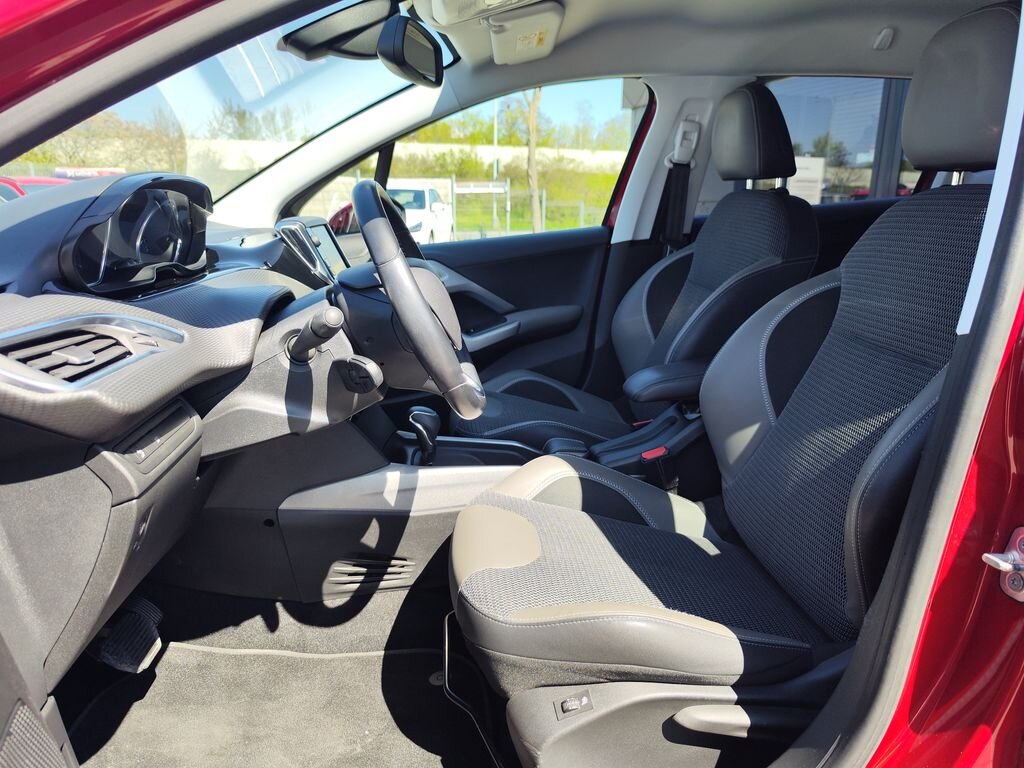 Peugeot 2008 SUV / Terénní 1,2 l 81 kw