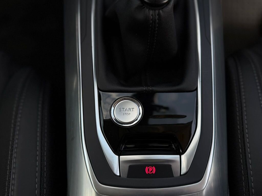 Peugeot 308 Kombi 1,2 l 96 kw