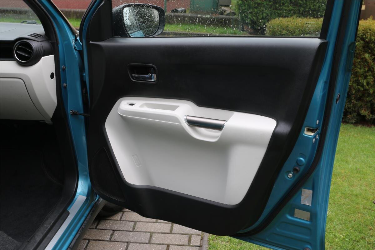 Suzuki Ignis Hatchback 1,2 l 66 kw