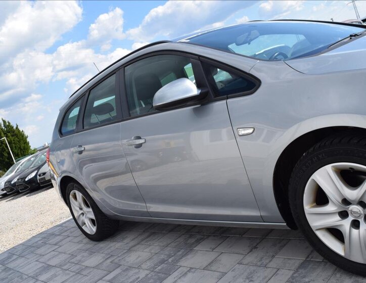 Opel Astra Kombi 1,7 l 81 kw