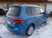 Volkswagen Touran 9