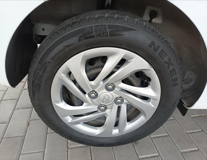 Hyundai i10 Hatchback 998,0 49 kw