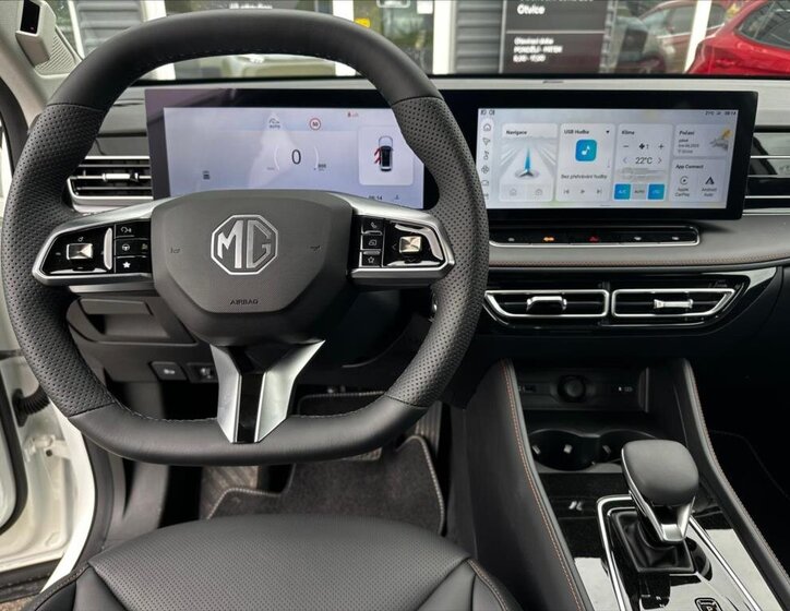 MG HS SUV 1,5 l 125 kw