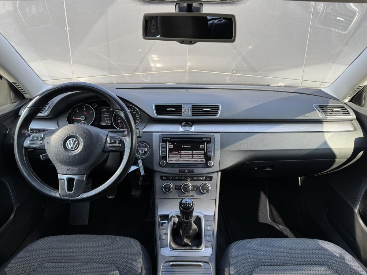 Volkswagen Passat Kombi 2,0 l 103 kw