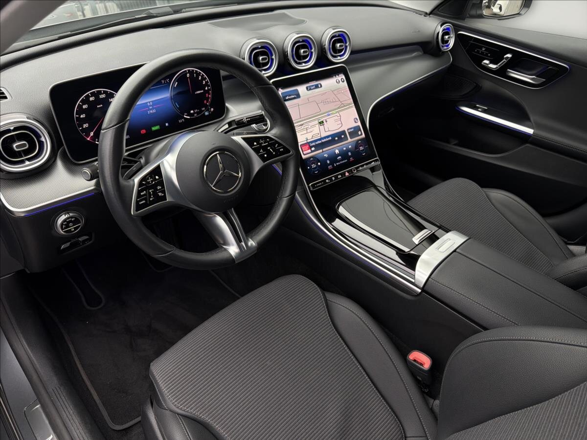 Mercedes-Benz Třídy C Sedan / Limuzína 2,0 l 145 kw