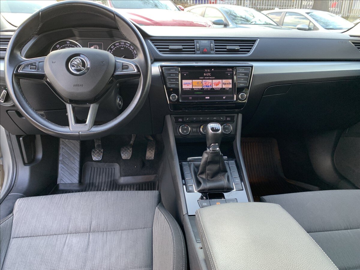 Škoda Superb Kombi 2,0 l 110 kw