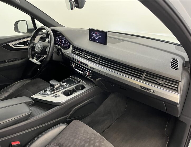 Audi Q7 SUV 3,0 l 200 kw