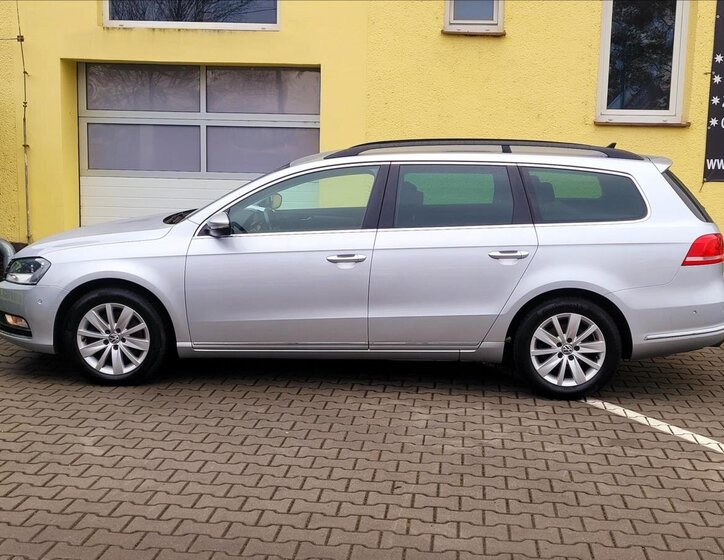 Volkswagen Passat Kombi 1,4 l 90 kw