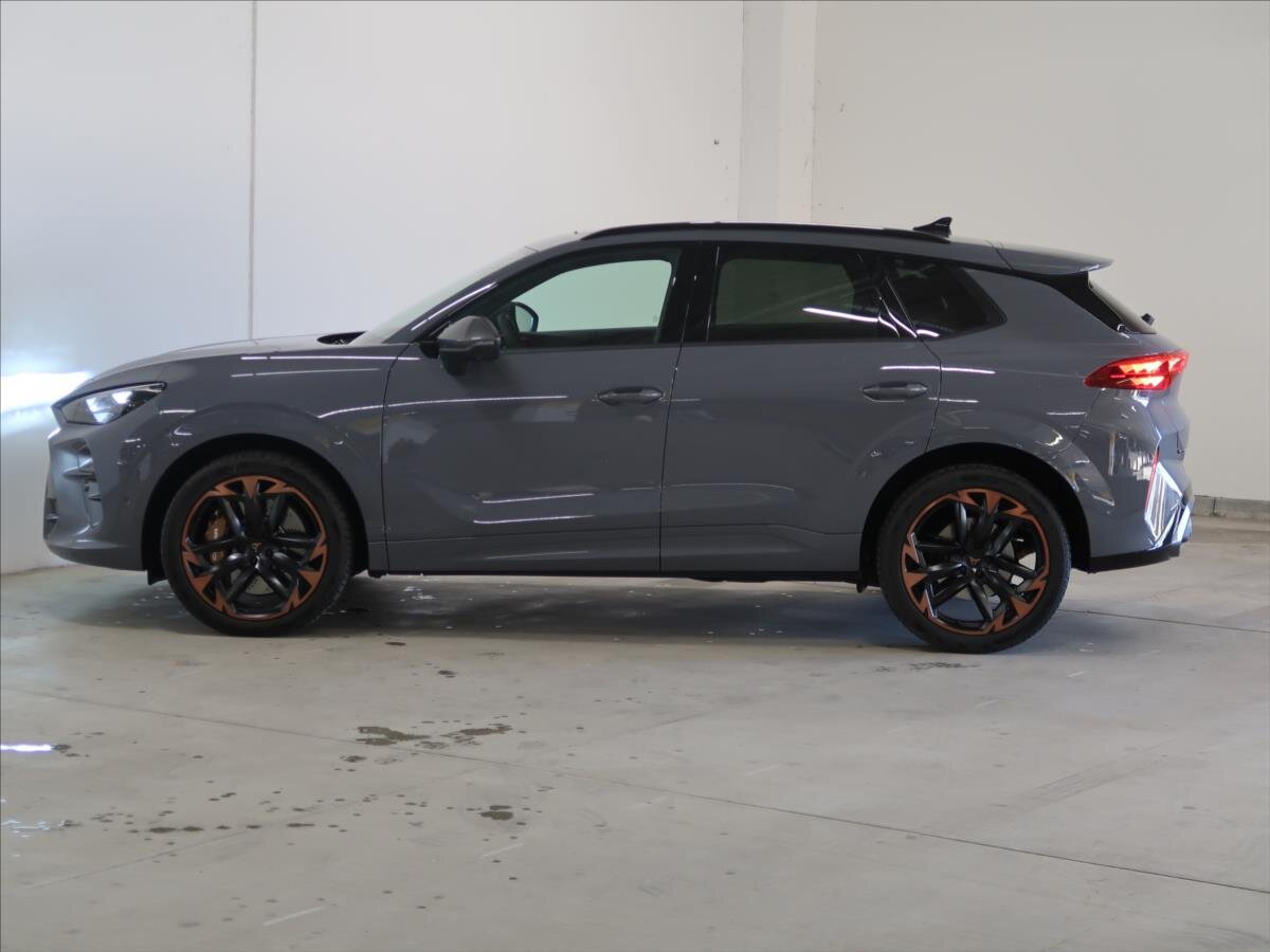 Cupra Terramar SUV / Terénní 2,0 l 195 kw