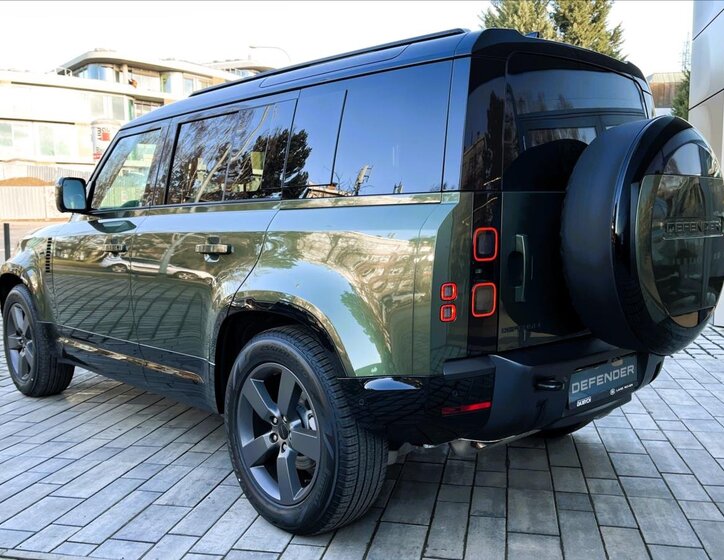 Land Rover Defender SUV / Terénní 3,0 l 183 kw