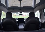 Tesla Model Y SUV / Terénní 0,0 378 kw