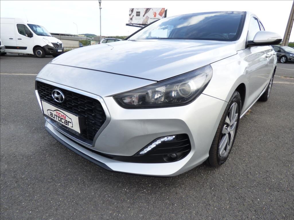 Hyundai i30 Liftback 1,6 l 100 kw
