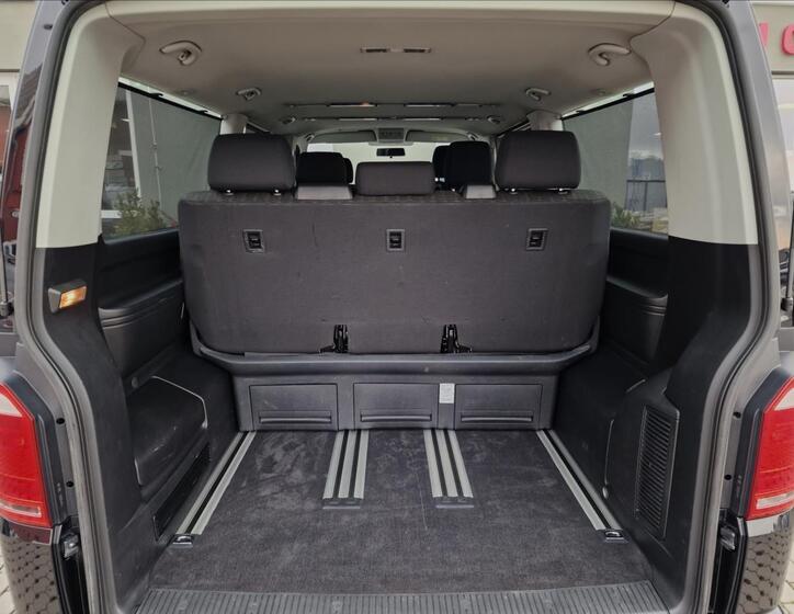Volkswagen Multivan 19