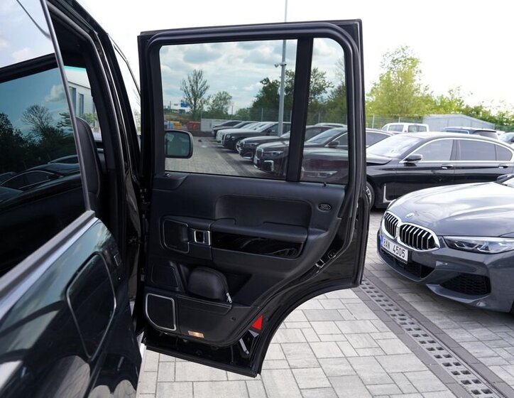 Land Rover Range Rover SUV / Terénní 4,4 l 230 kw