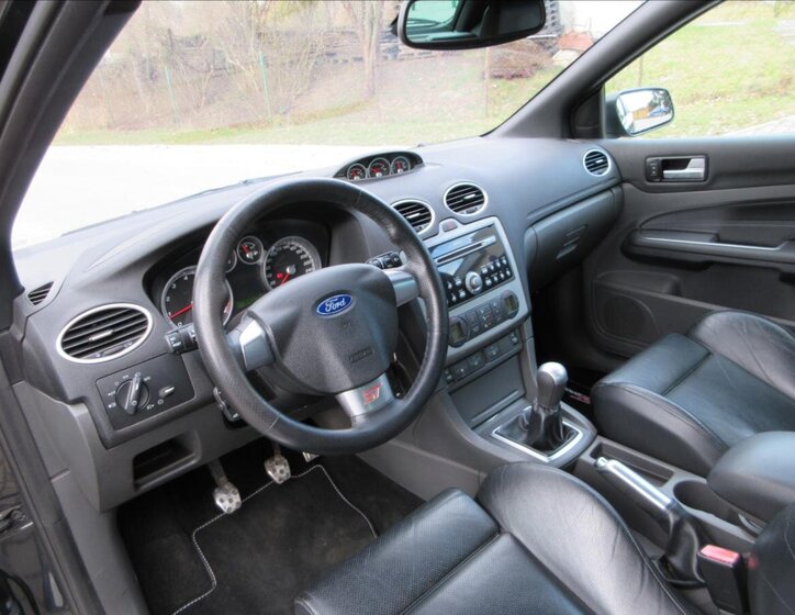 Ford Focus Hatchback 2,5 l 166 kw