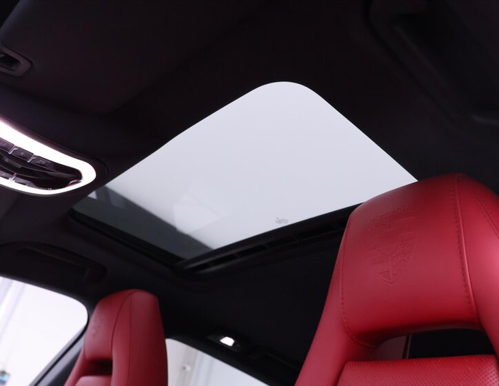 Porsche Panamera Hatchback 3,0 l 221 kw