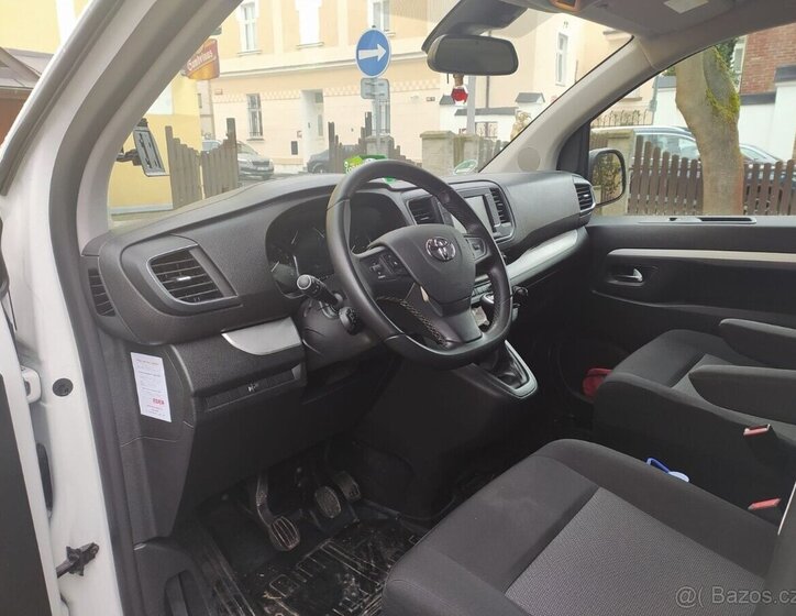 Toyota ProAce VAN-Minibus 2,0 l 110 kw