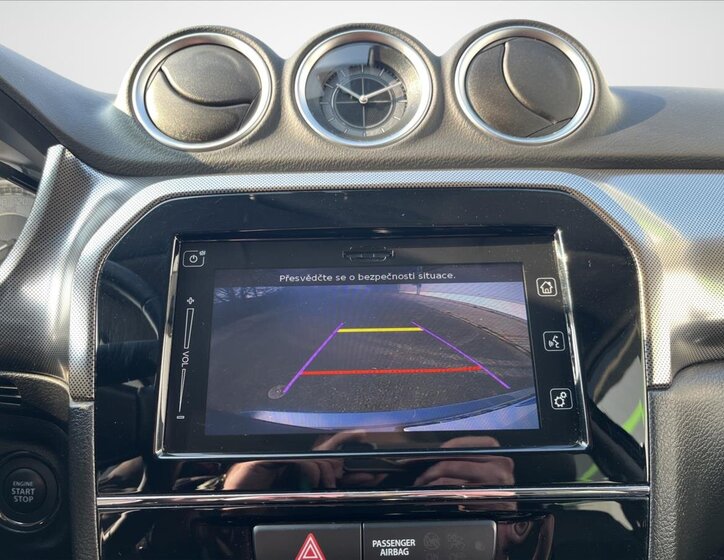 Suzuki Vitara SUV / Terénní 1,4 l 95 kw