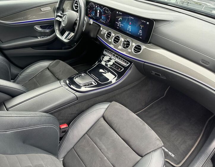 Mercedes-Benz Třídy E 12