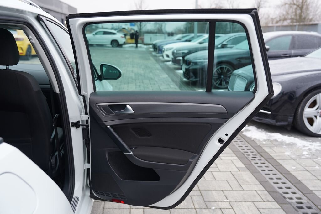 Volkswagen Golf Kombi 1,6 l 85 kw