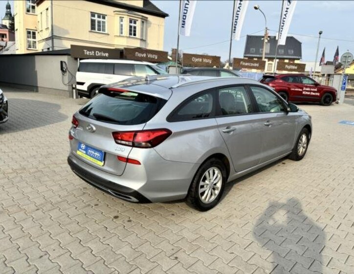 Hyundai i30 Kombi 1,6 l 85 kw