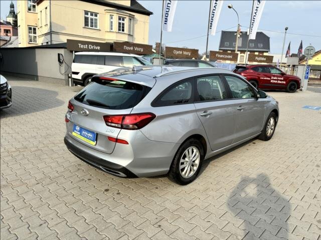 Hyundai i30 Kombi 1,6 l 85 kw