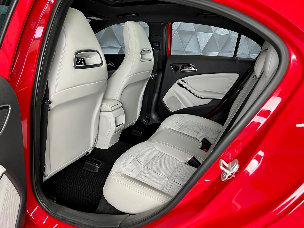 Mercedes-Benz Třídy A Hatchback 1,8 l 80 kw