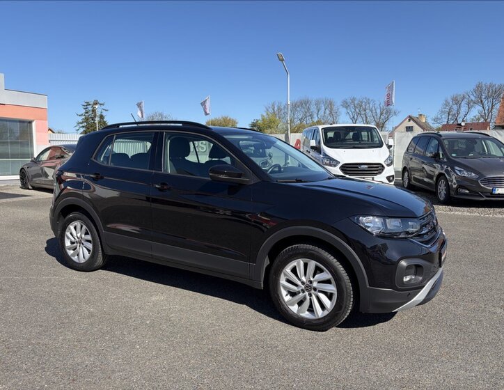 Volkswagen T-Cross Kombi 999,0 81 kw