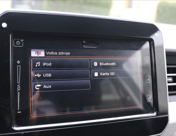 Suzuki Ignis Hatchback 1,2 l 66 kw