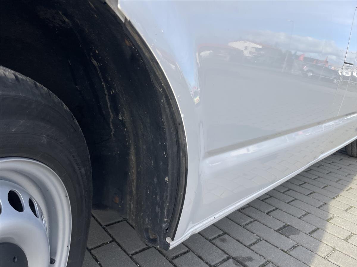 Volkswagen Transporter Kombi 2,0 l 75 kw