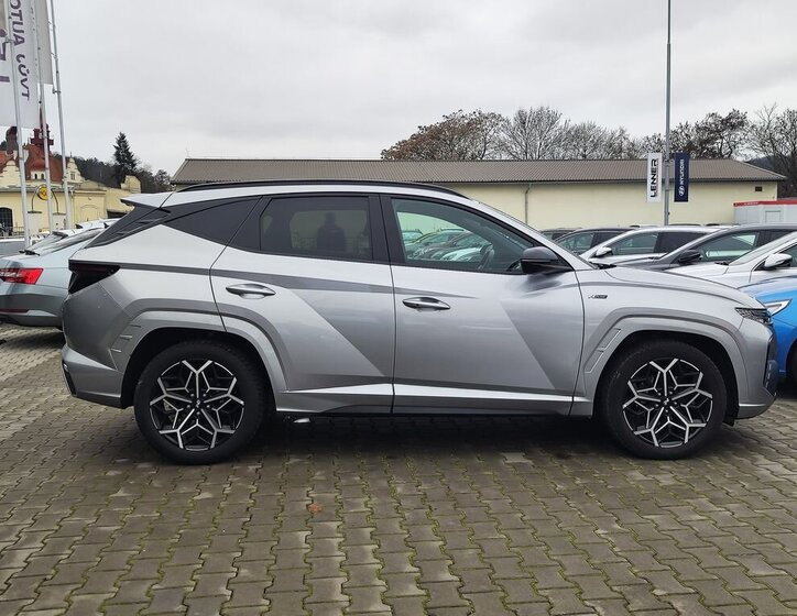 Hyundai Tucson SUV 1,6 l 110 kw