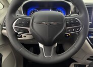 Chrysler Pacifica MPV 3,6 l 214 kw