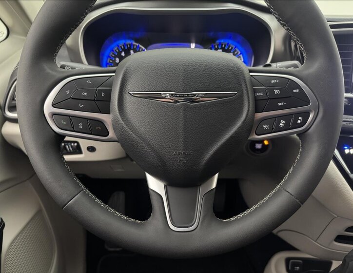 Chrysler Pacifica MPV 3,6 l 214 kw