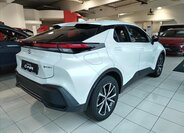 Toyota C-HR CUV 0,0 162 kw
