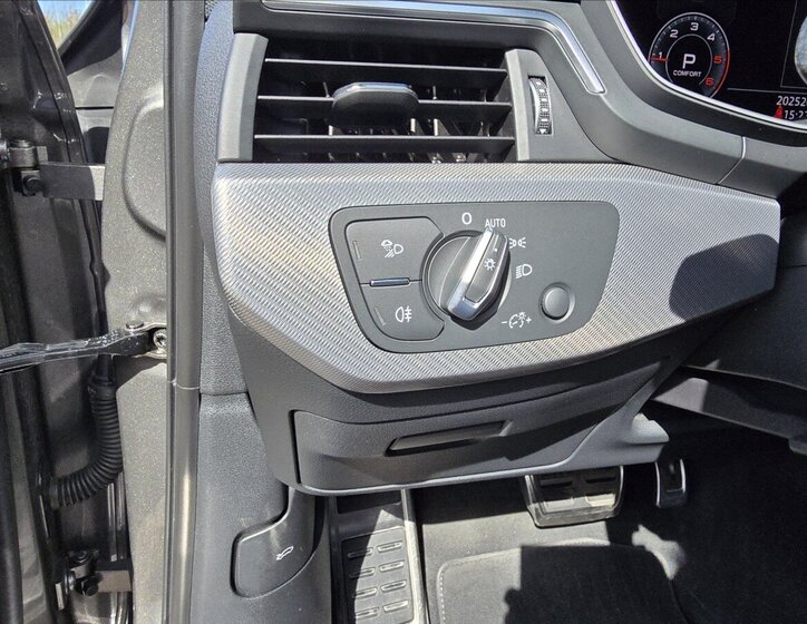 Audi A4 Kombi 2,0 l 140 kw