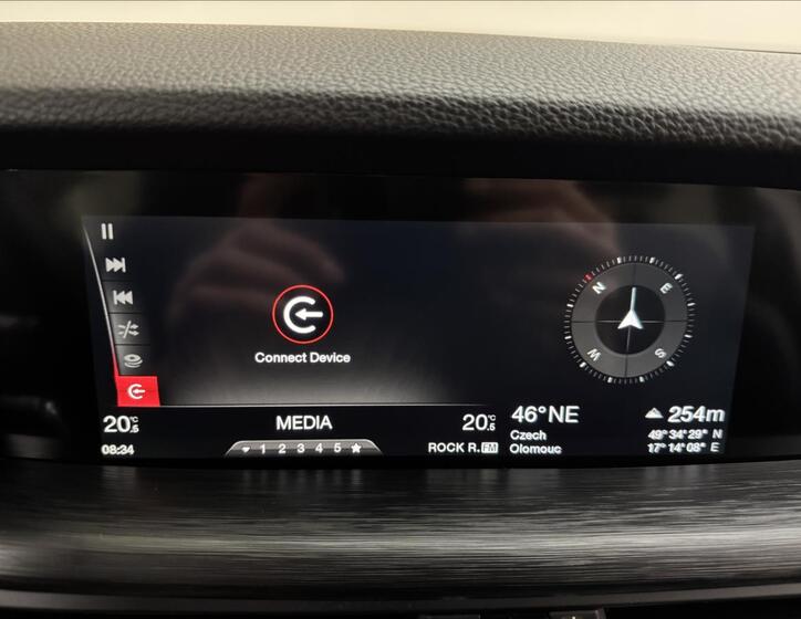 Alfa Romeo Stelvio 16