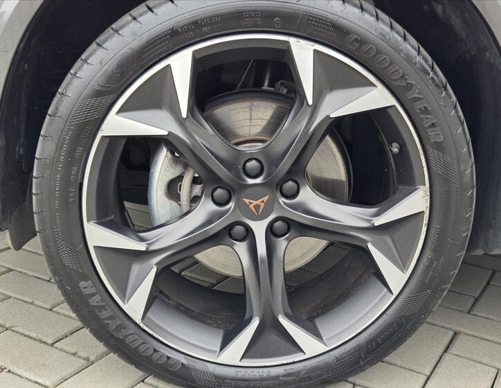 Cupra Formentor SUV / Terénní 1,5 l 110 kw