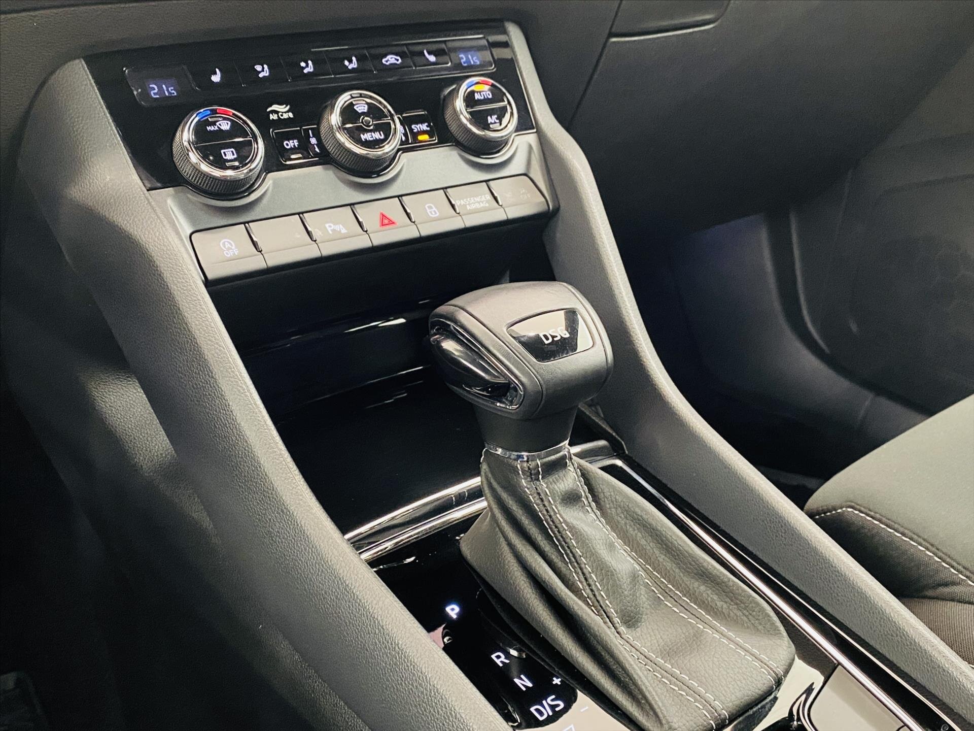 Škoda Karoq SUV / Terénní 1,5 l 110 kw