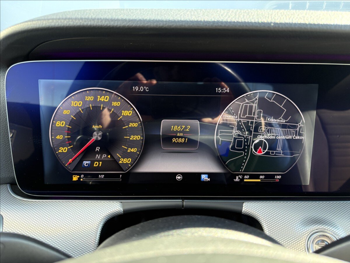 Mercedes-Benz Třídy E Sedan / Limuzína 3,0 l 190 kw