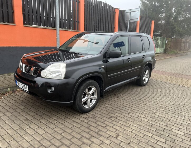 Nissan X-Trail 1