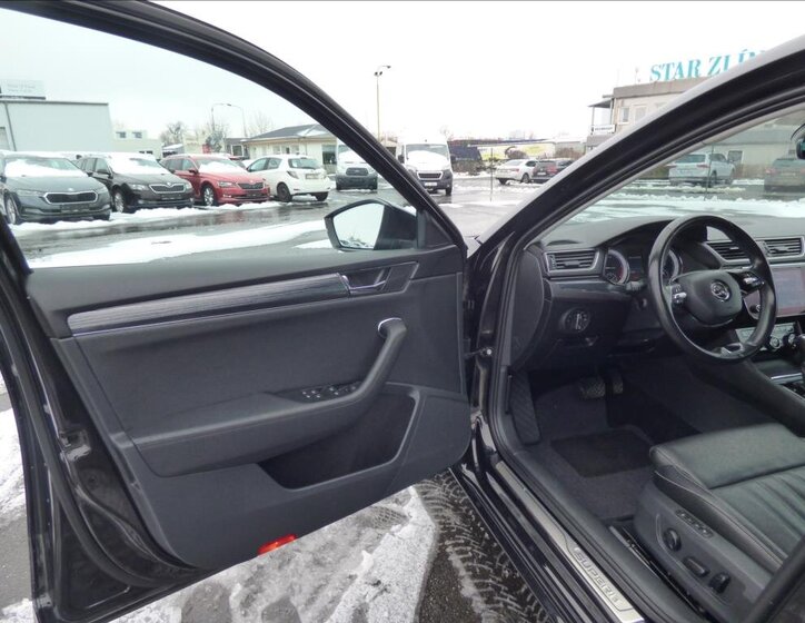 Škoda Superb Kombi 2,0 l 110 kw