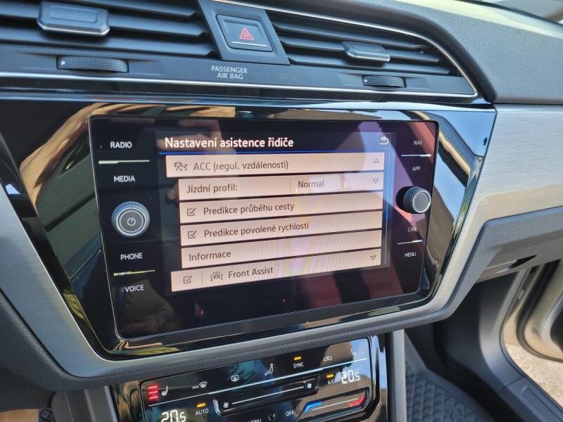 Volkswagen Touran MPV 1,5 l 110 kw