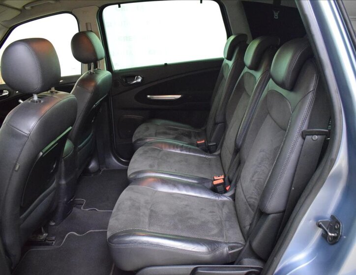 Ford S-MAX MPV 2,5 l 162 kw