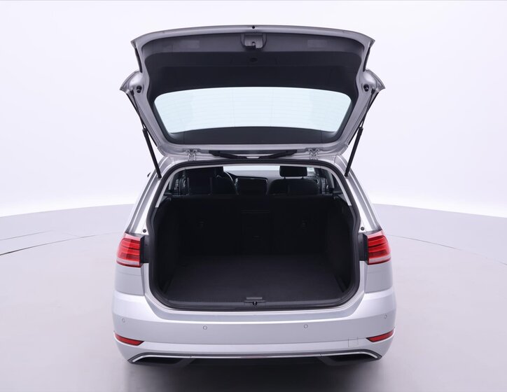 Volkswagen Golf Kombi 2,0 l 110 kw