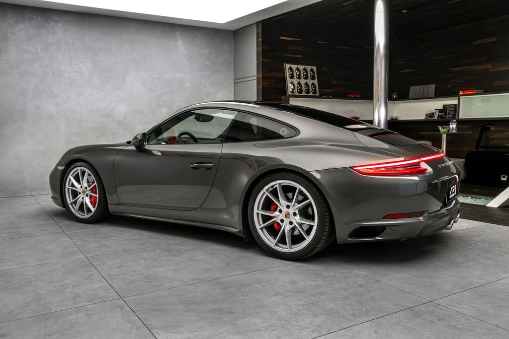 Porsche 911 Kupé 3,0 l 309 kw