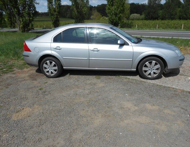Ford Mondeo Liftback 1,8 l 92 kw