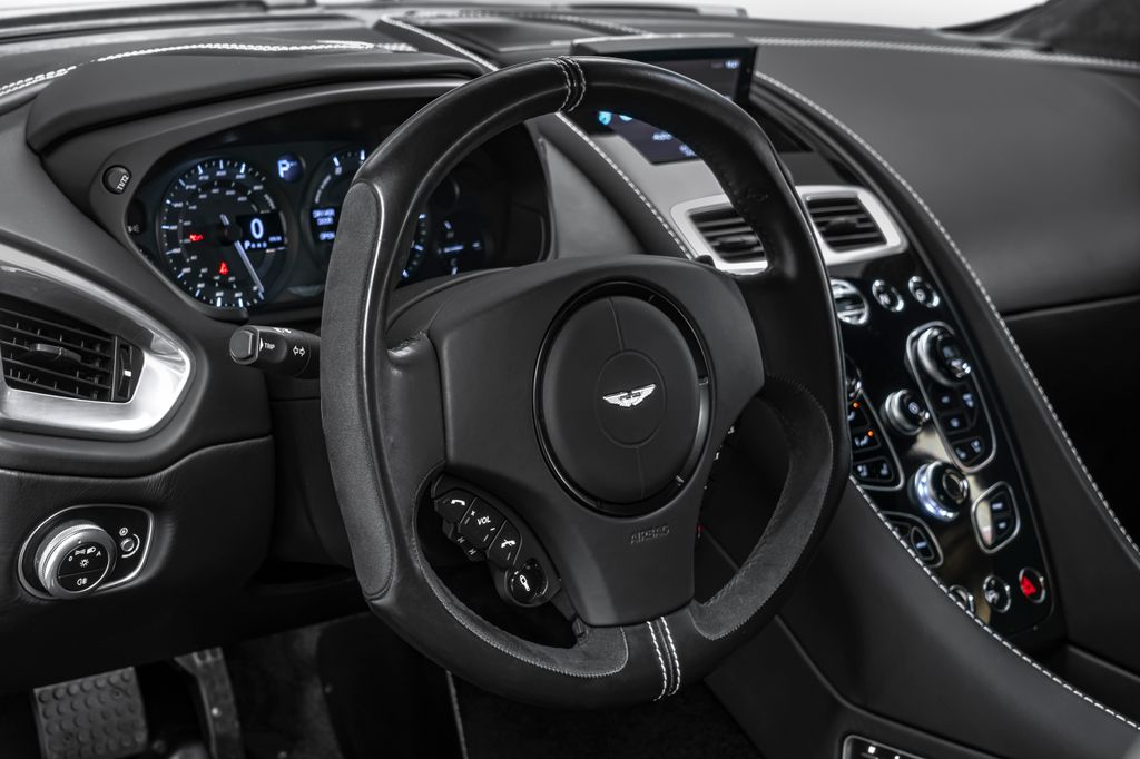Aston Martin Vanquish