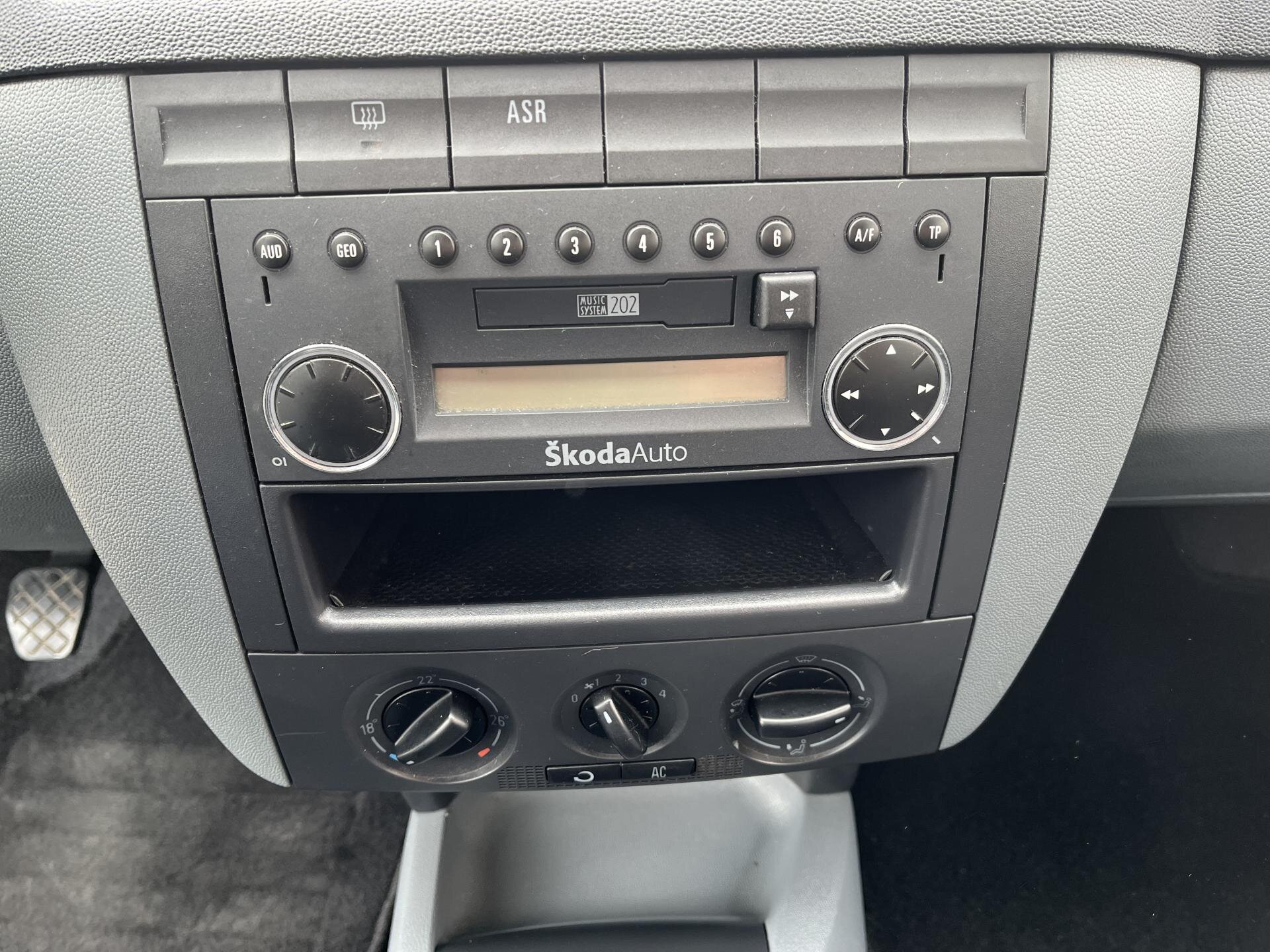 Škoda Fabia Sedan / Limuzína 1,4 l 55 kw