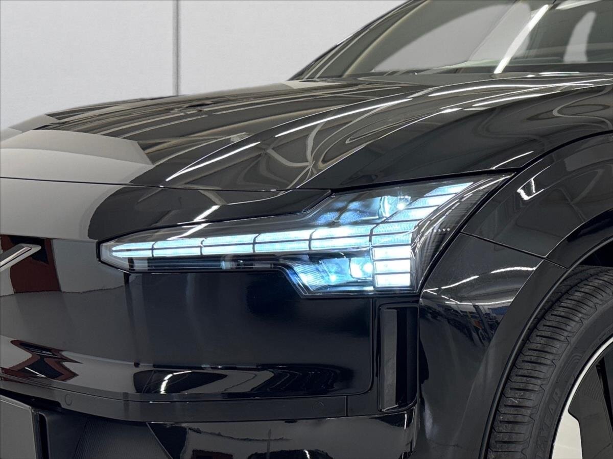 Volvo EX30 SUV 0,0 200 kw