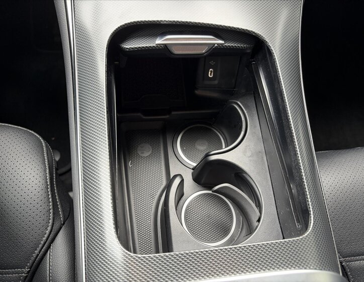 Mercedes-Benz GLC SUV / Terénní 2,0 l 145 kw